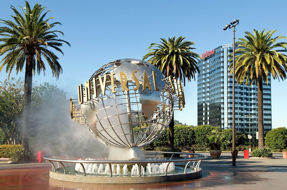Hilton Los Angeles-Universal City — Attractions in the area in Universal City, California