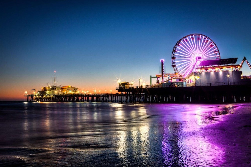 Hilton Los Angeles-Universal City — Beach in Universal City, California