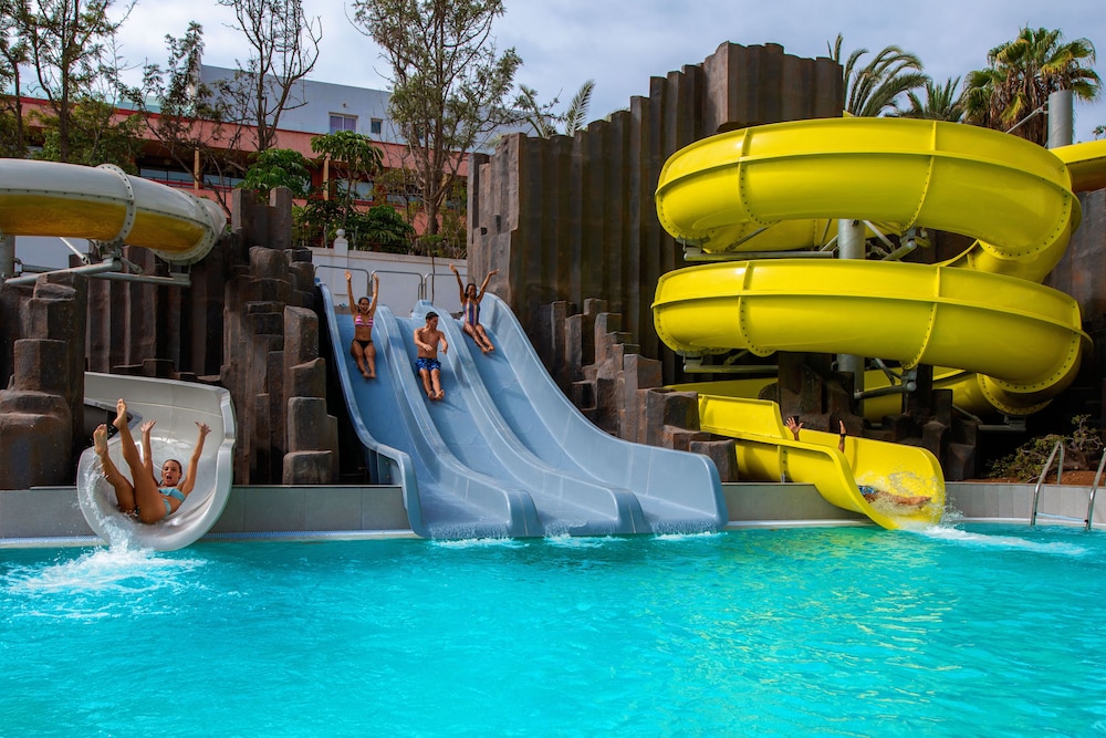 Spring Hotel Bitácora — Attractions for children in Playa de las Americas, Canary Islands