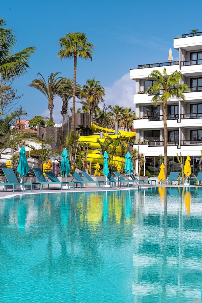 Spring Hotel Bitácora — Attractions for children in Playa de las Americas, Canary Islands