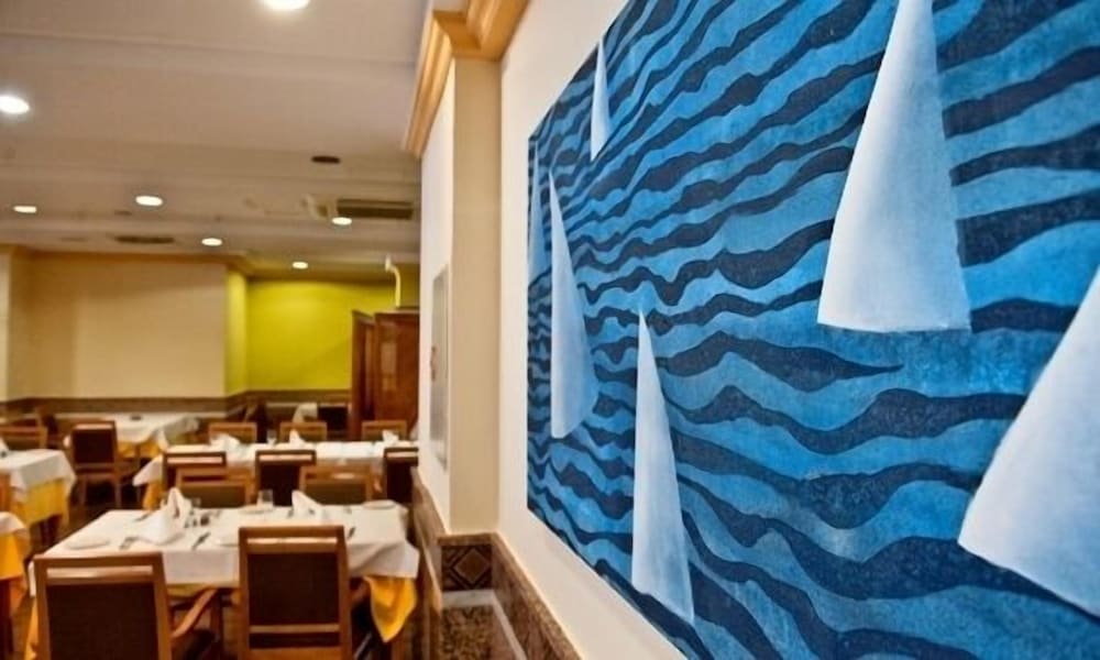 Spring Hotel Bitácora — Restaurant & bars in Playa de las Americas, Canary Islands