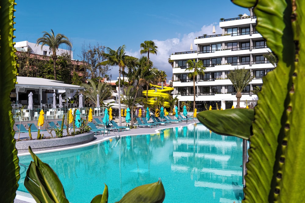 Spring Hotel Bitácora — Swimming pool in Playa de las Americas, Canary Islands