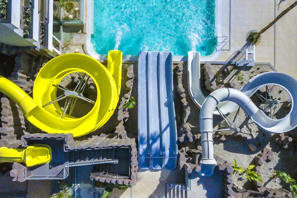 Spring Hotel Bitácora — Swimming pool in Playa de las Americas, Canary Islands