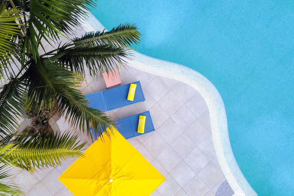 Spring Hotel Bitácora — Swimming pool in Playa de las Americas, Canary Islands