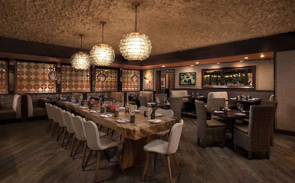 The Garland — Restaurant & bars in North Hollywood, California