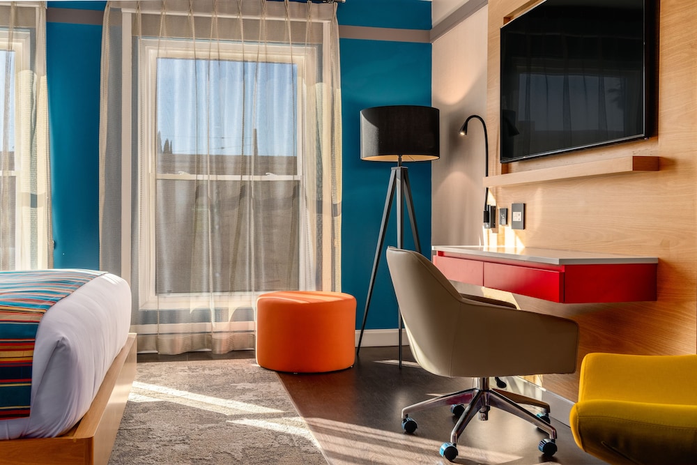 Century Park Hotel — Hotel rooms in Los Angeles, California