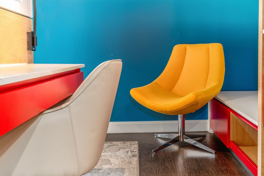 Century Park Hotel — Hotel rooms in Los Angeles, California