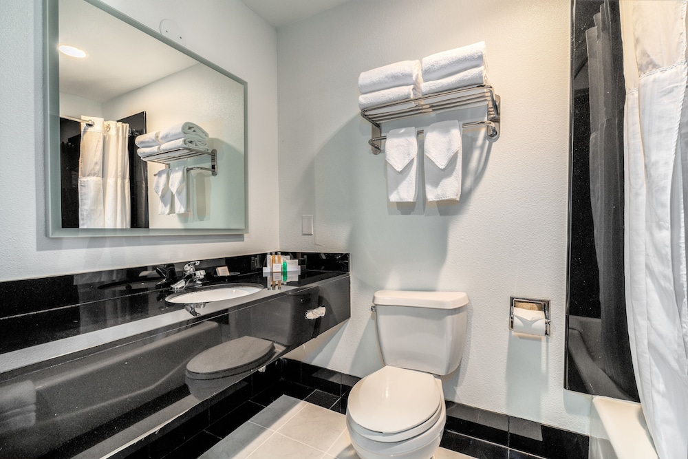 Century Park Hotel — Hotel rooms in Los Angeles, California