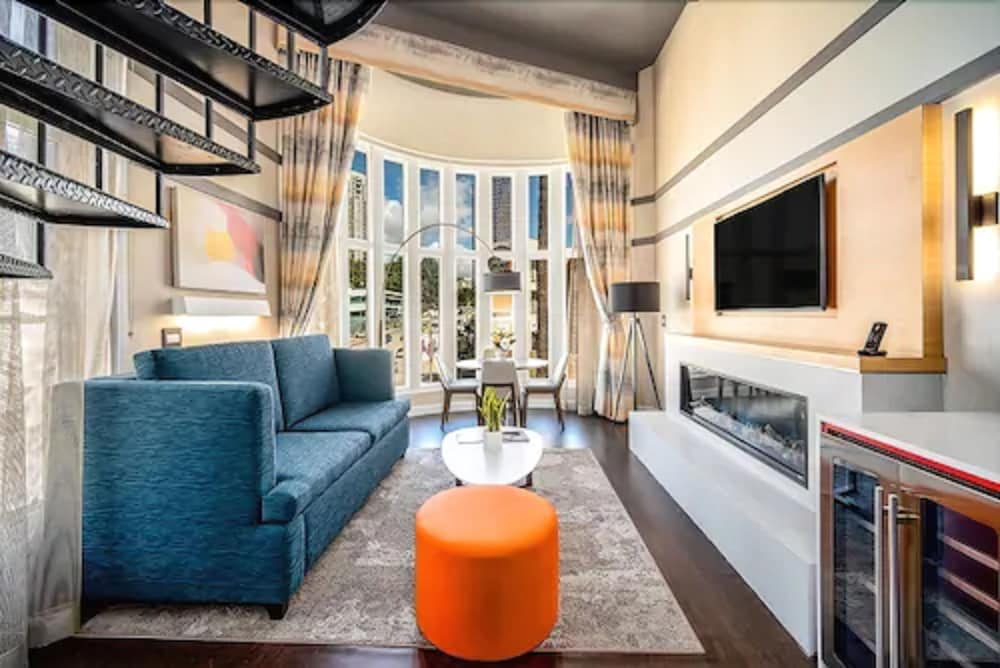 Century Park Hotel — Hotel rooms in Los Angeles, California