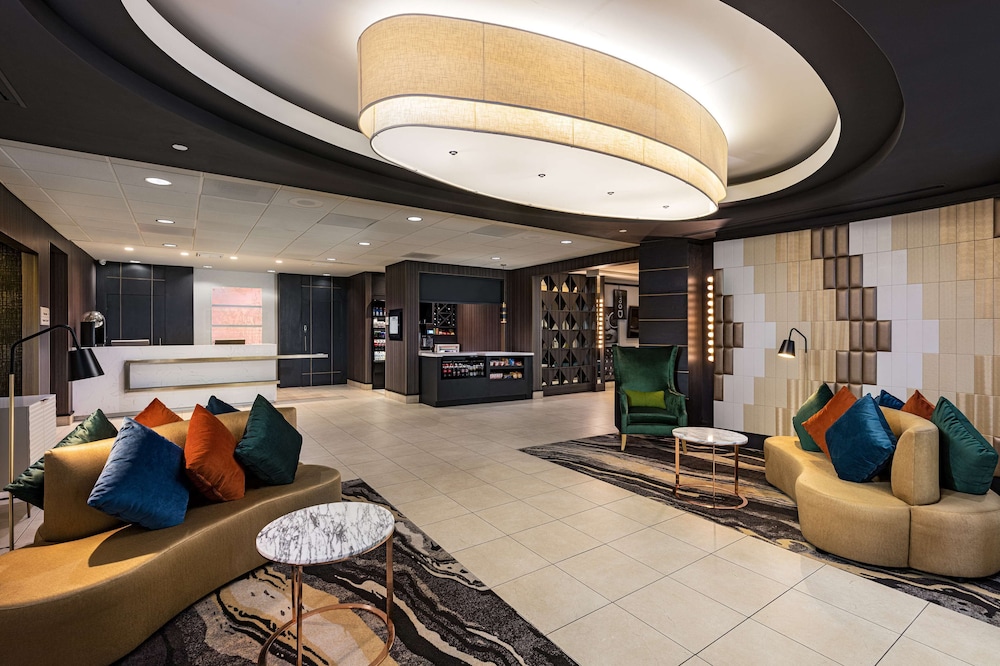 Hilton Garden Inn Los Angeles/Hollywood — Hotel building in Los Angeles, California