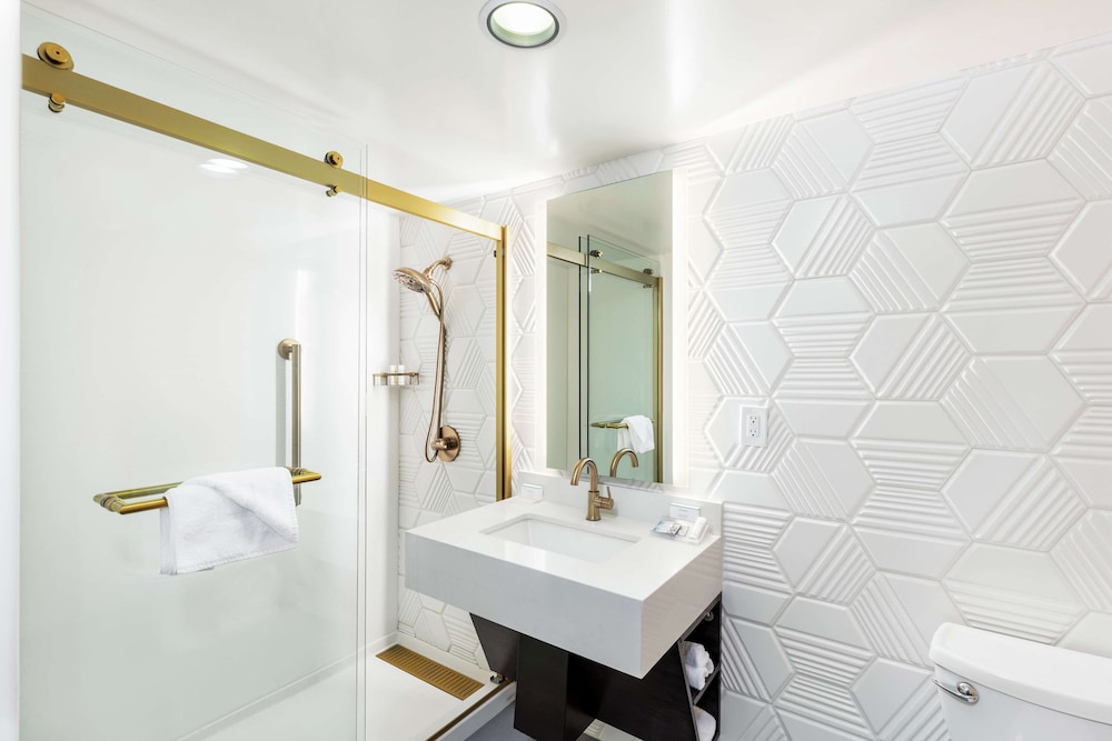 Hilton Garden Inn Los Angeles/Hollywood — Hotel rooms in Los Angeles, California