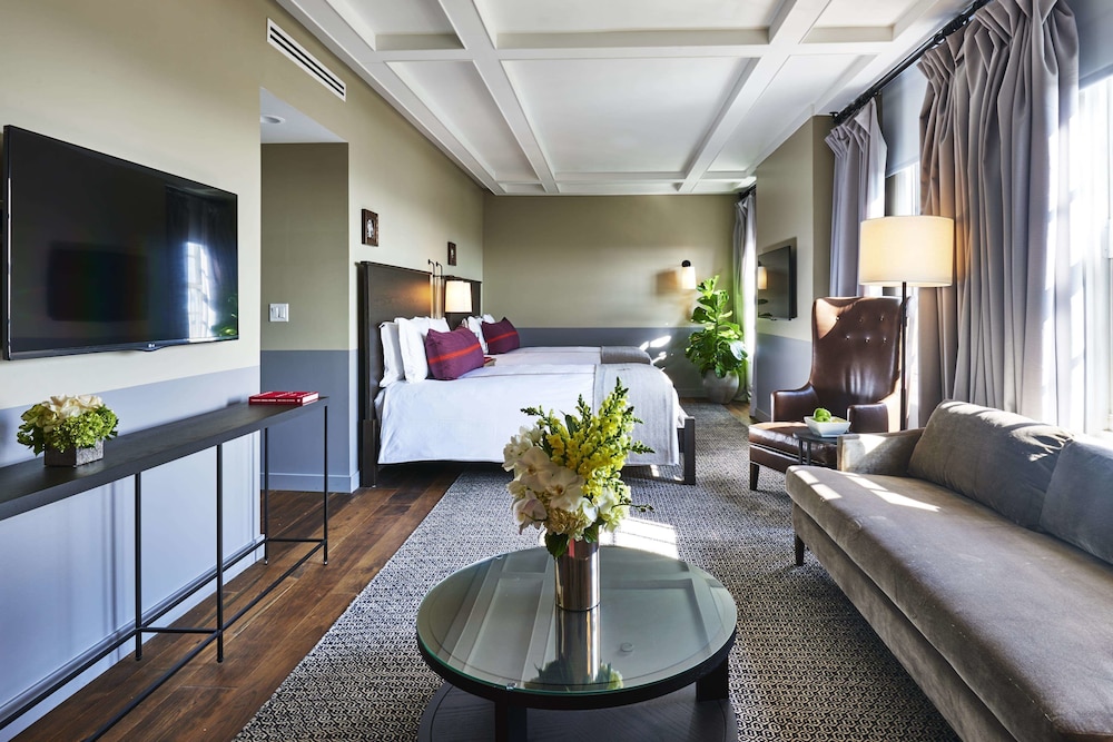 The Hollywood Roosevelt — Hotel rooms in Los Angeles, California