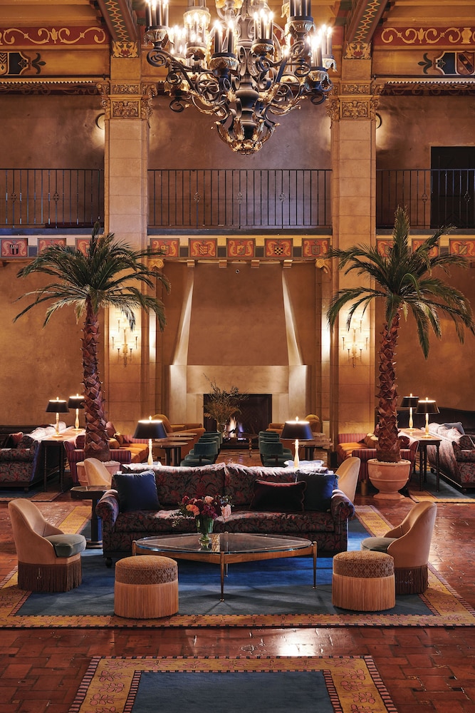 The Hollywood Roosevelt — Hotel building in Los Angeles, California