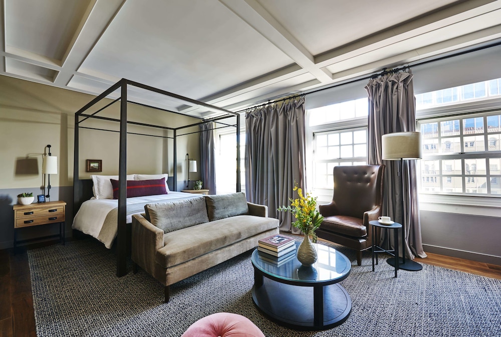 The Hollywood Roosevelt — Hotel rooms in Los Angeles, California