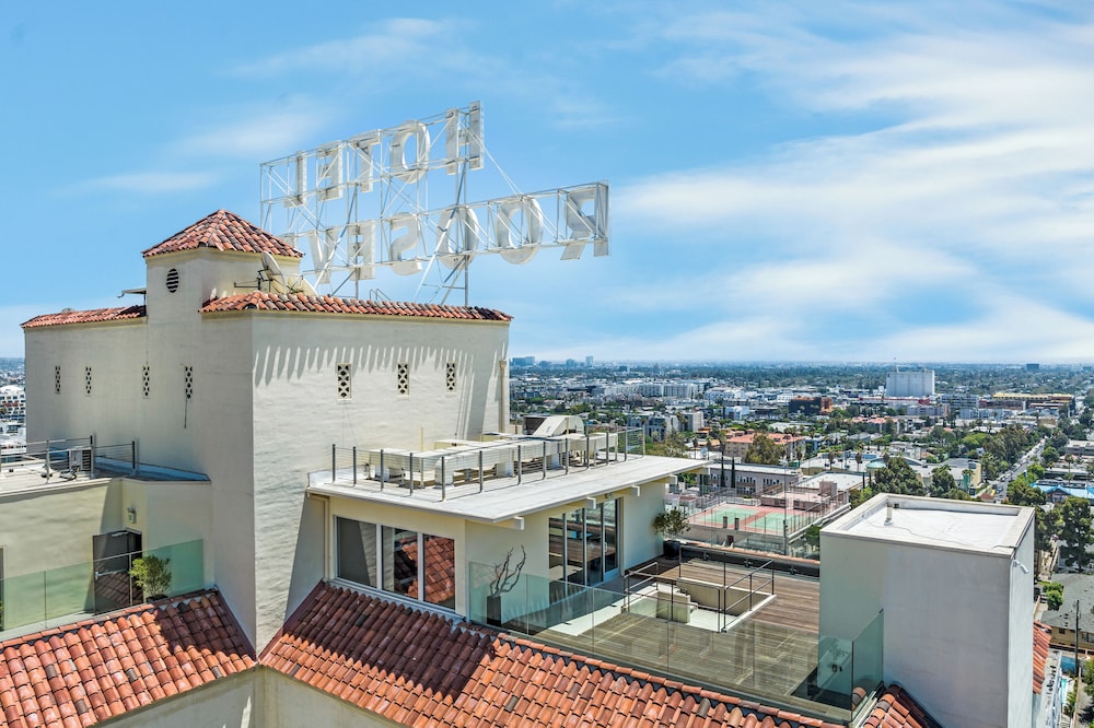 The Hollywood Roosevelt — Hotel building in Los Angeles, California