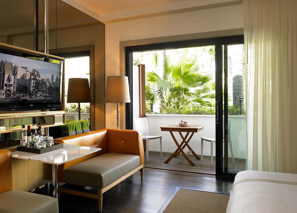 The Hollywood Roosevelt — Hotel rooms in Los Angeles, California