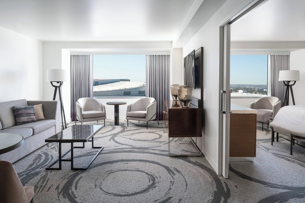 JW Marriott Los Angeles L.A. LIVE — Hotel rooms in Los Angeles, California