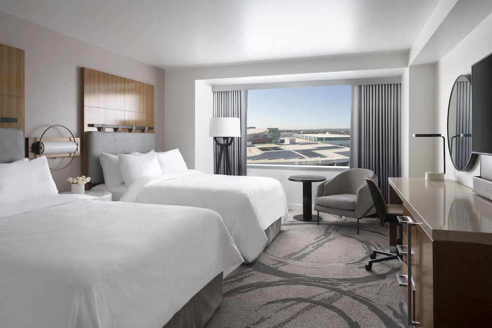 JW Marriott Los Angeles L.A. LIVE — Hotel rooms in Los Angeles, California