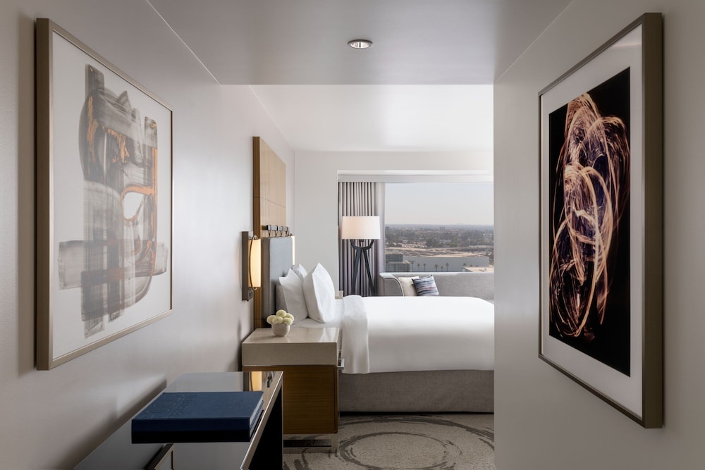 JW Marriott Los Angeles L.A. LIVE — Hotel rooms in Los Angeles, California
