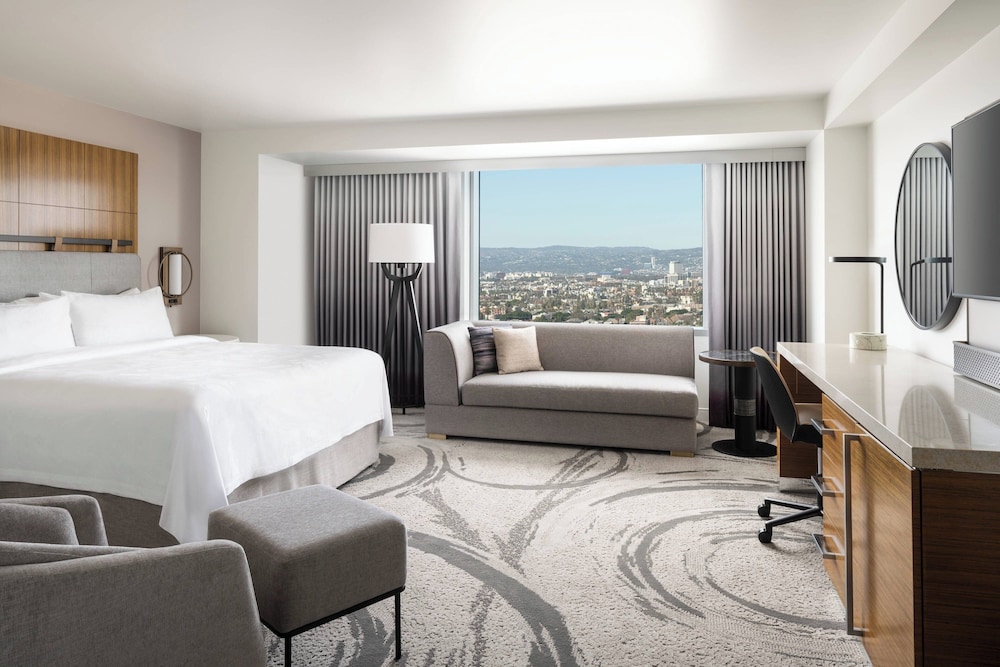 JW Marriott Los Angeles L.A. LIVE — Hotel rooms in Los Angeles, California
