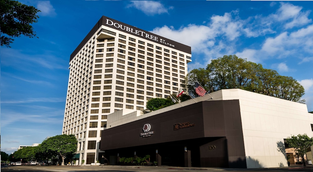 DoubleTree by Hilton Hotel Los Angeles Downtown — Hotel building in Los Angeles, California