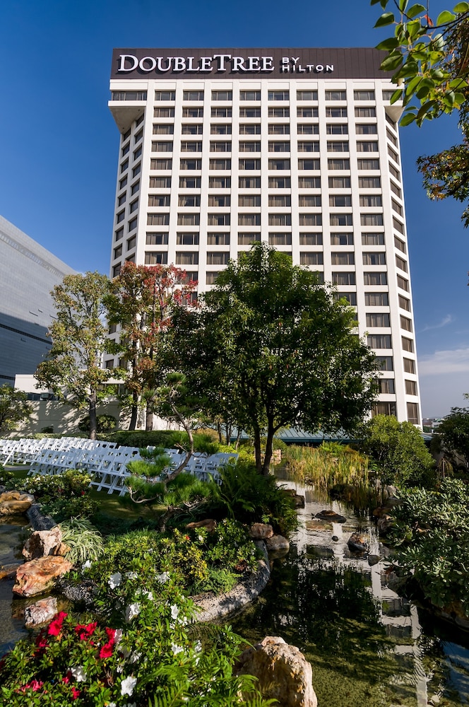 DoubleTree by Hilton Hotel Los Angeles Downtown — Hotel building in Los Angeles, California