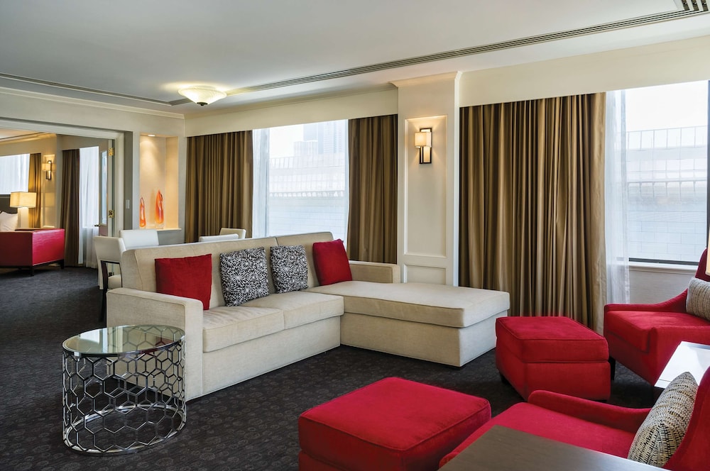 DoubleTree by Hilton Hotel Los Angeles Downtown — Hotel rooms in Los Angeles, California