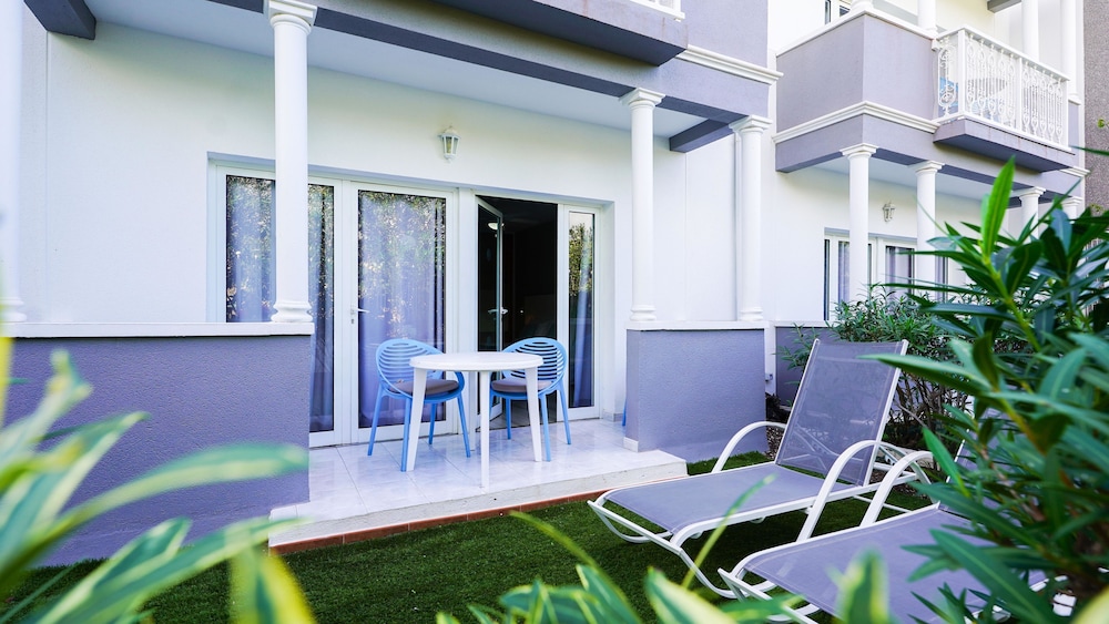 Coral Compostela Beach Golf — Hotel building in Playa de las Americas, Canary Islands