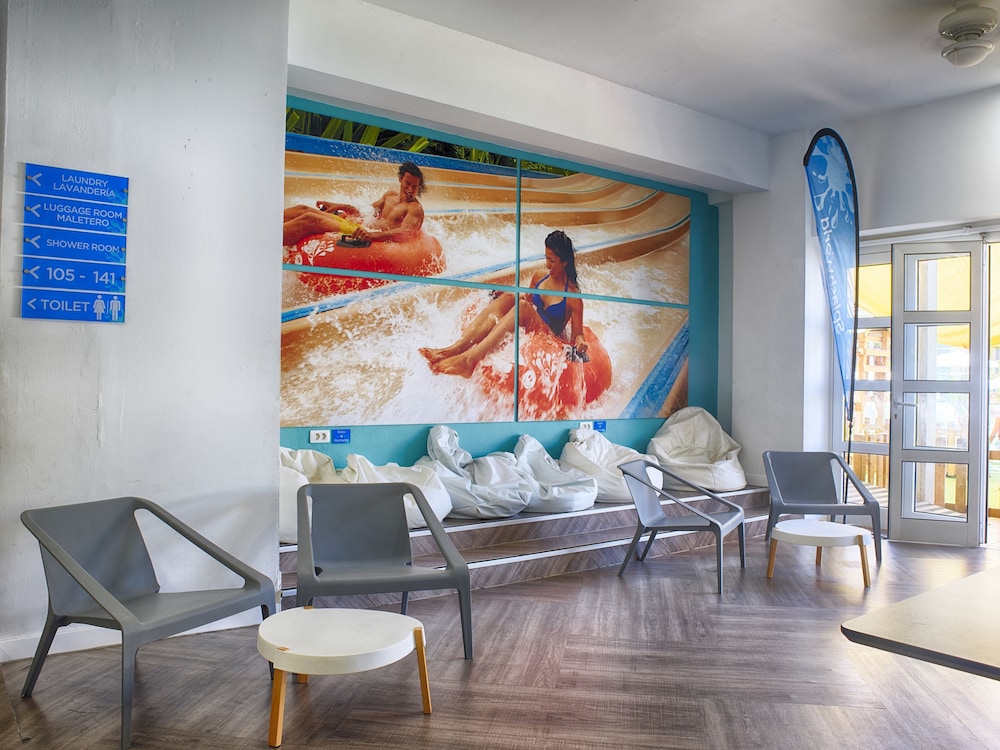 Coral Compostela Beach Golf — Attractions for children in Playa de las Americas, Canary Islands