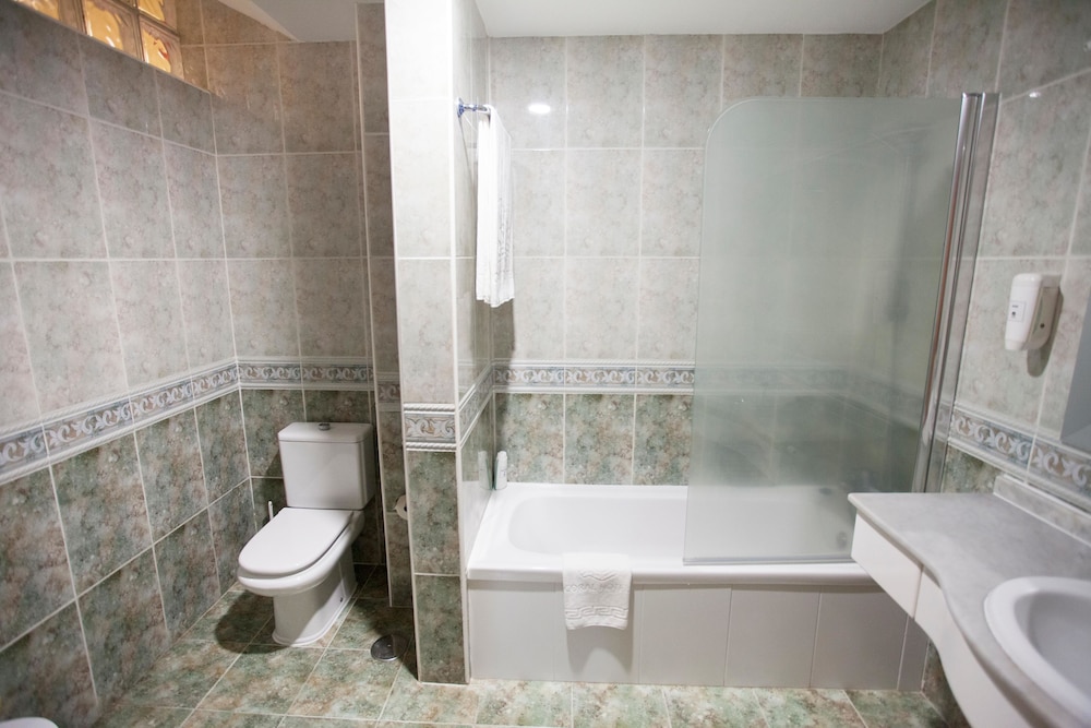 Coral Compostela Beach Golf — Hotel rooms in Playa de las Americas, Canary Islands