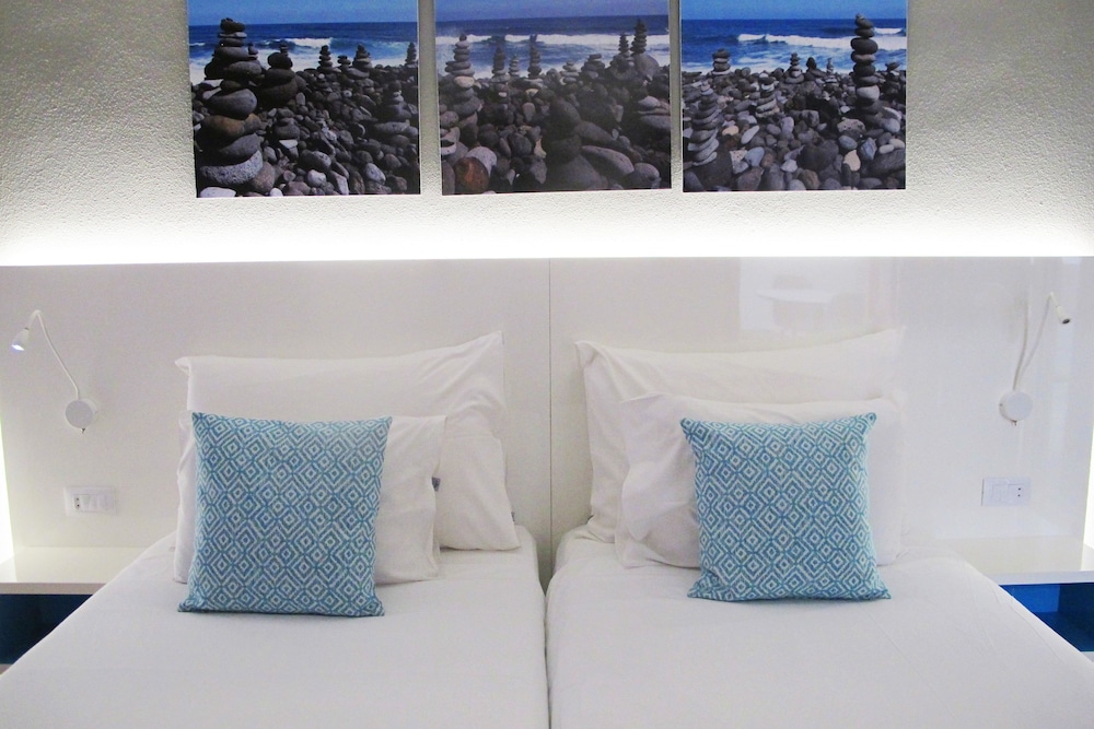 Coral Compostela Beach Golf — Hotel rooms in Playa de las Americas, Canary Islands