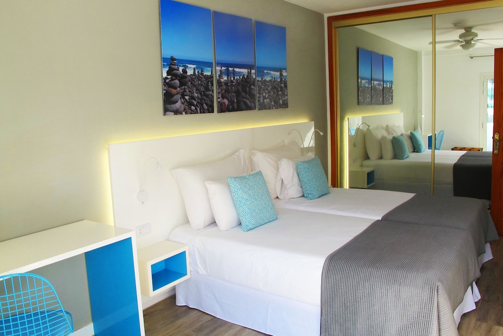 Coral Compostela Beach Golf — Hotel rooms in Playa de las Americas, Canary Islands