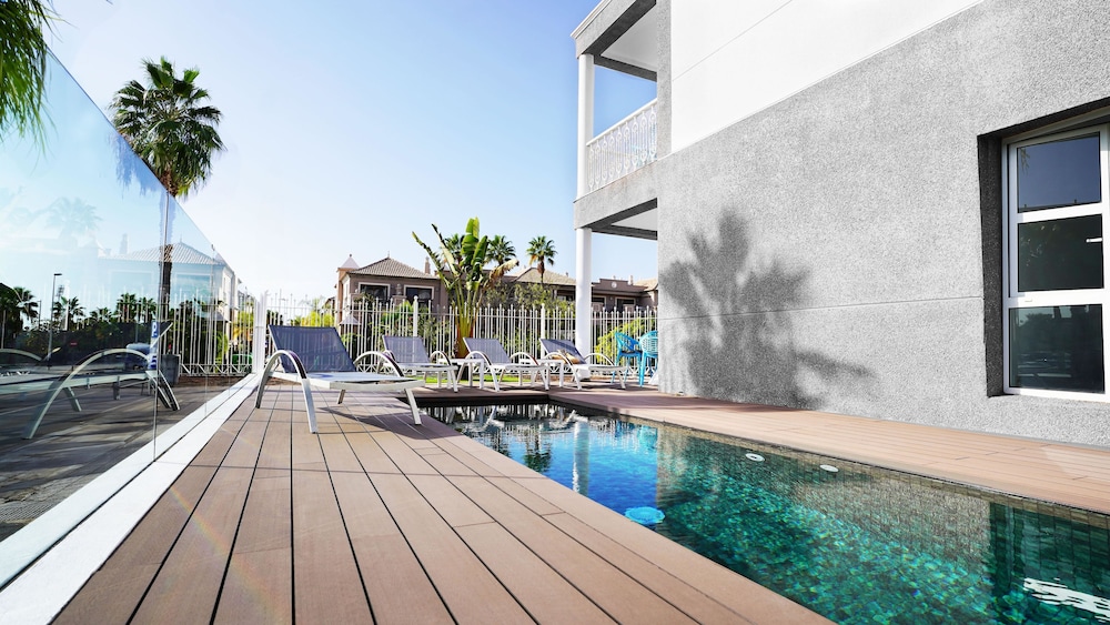 Coral Compostela Beach Golf — Swimming pool in Playa de las Americas, Canary Islands
