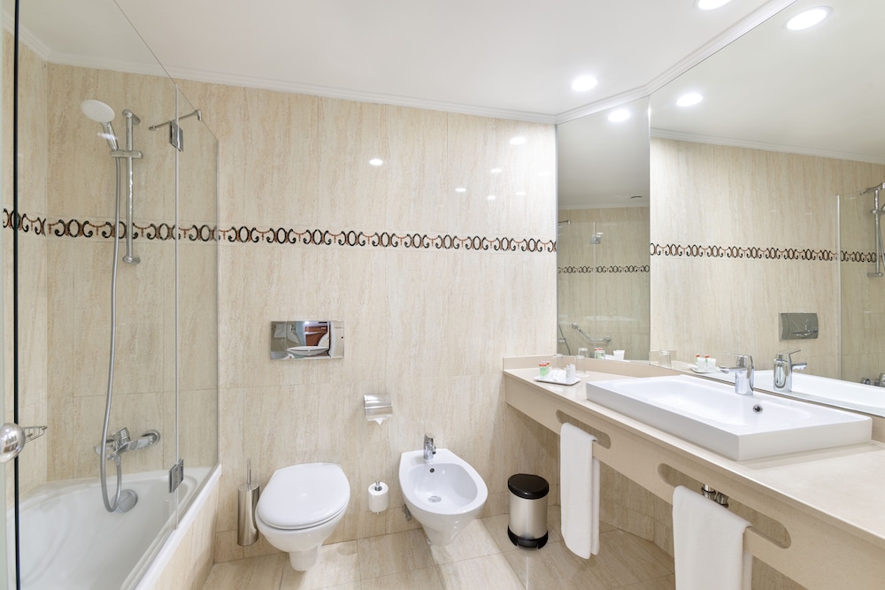 Alexandre Gala — Hotel rooms in Playa de las Americas, Canary Islands