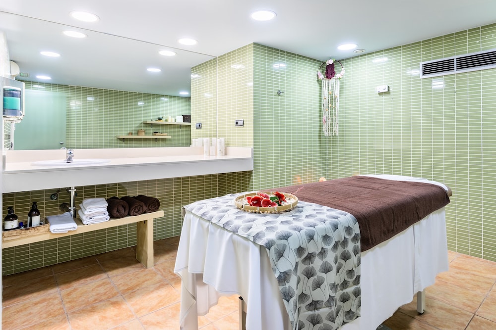 Alexandre Gala — Spa in Playa de las Americas, Canary Islands