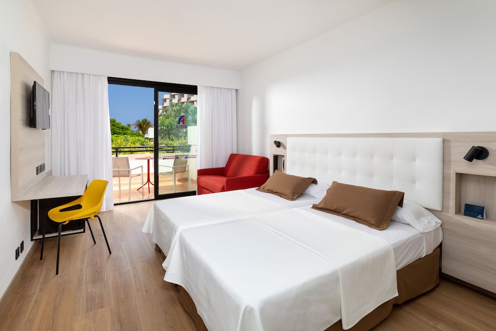 Alexandre Gala — Hotel rooms in Playa de las Americas, Canary Islands