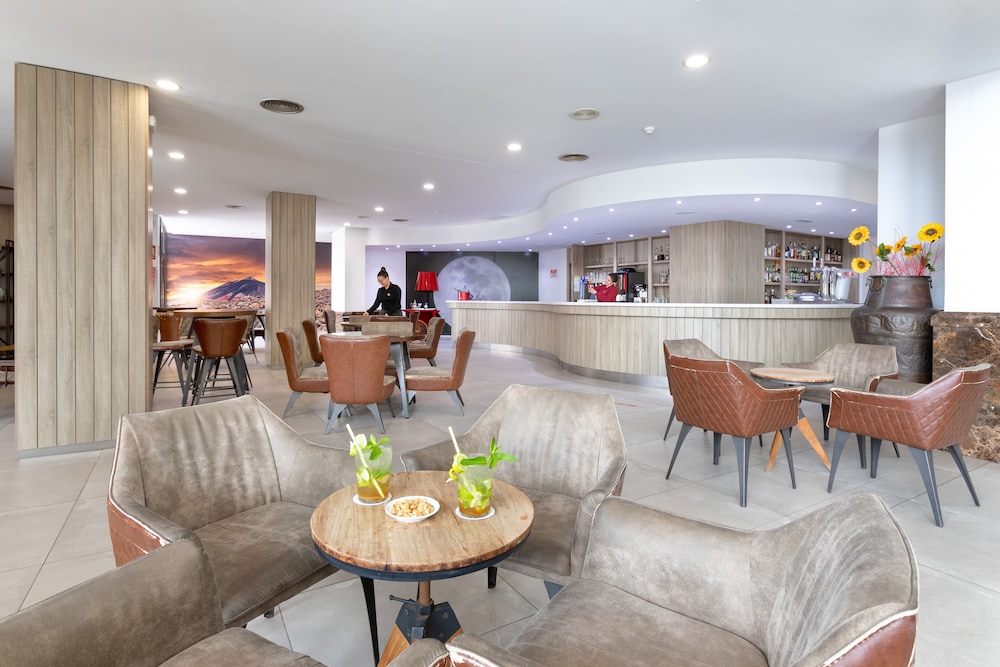 Alexandre Gala — Restaurant & bars in Playa de las Americas, Canary Islands