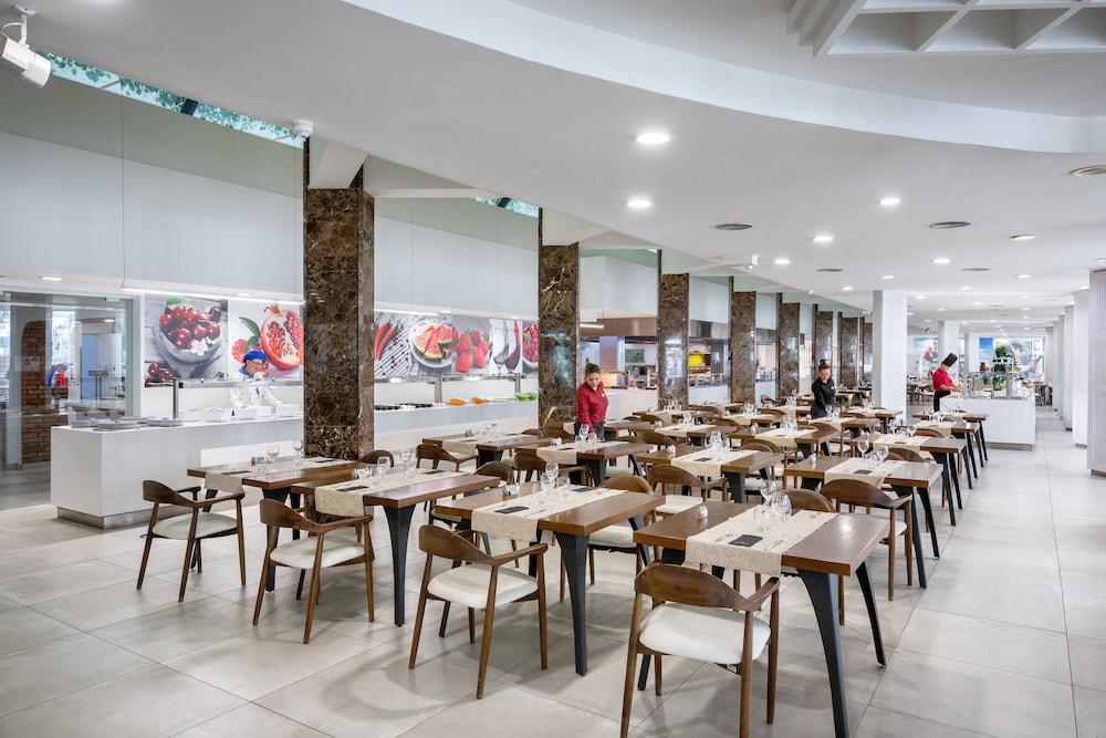Alexandre Gala — Restaurant & bars in Playa de las Americas, Canary Islands