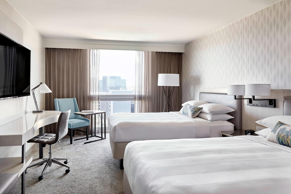 Los Angeles Airport Marriott — Hotel rooms in Los Angeles, California