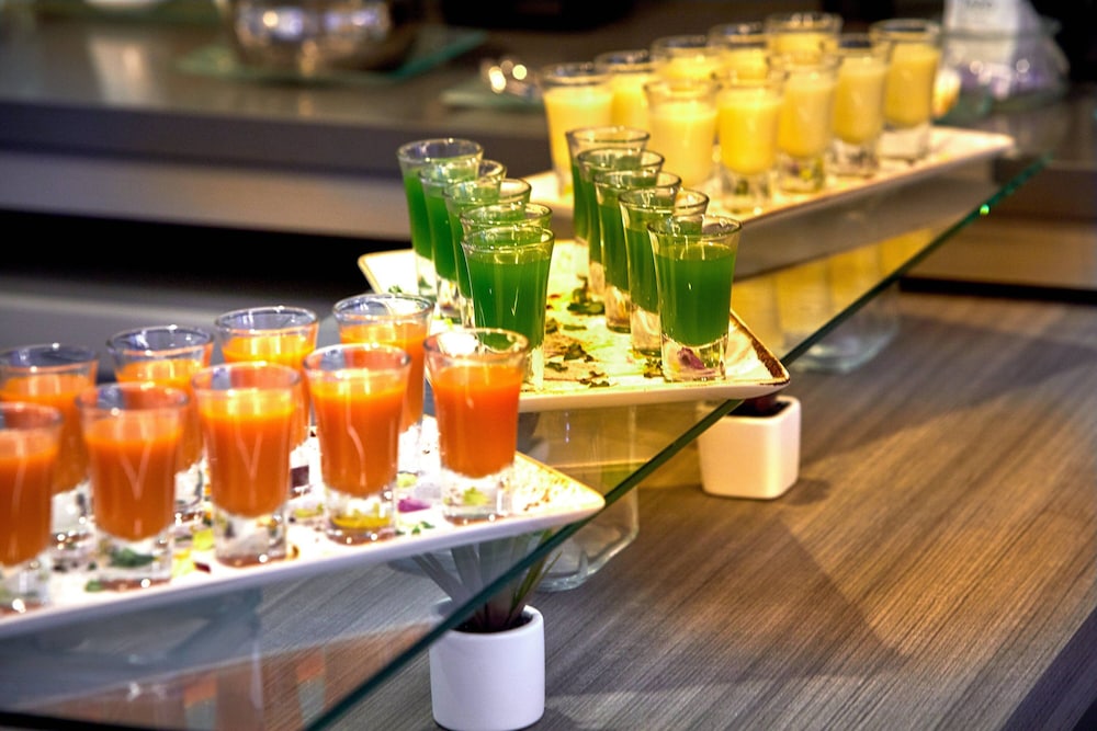 Los Angeles Airport Marriott — Restaurant & bars in Los Angeles, California