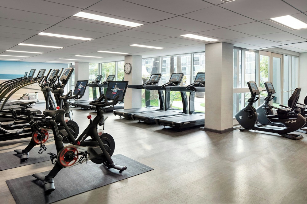 Los Angeles Airport Marriott — Sports & recreation in Los Angeles, California