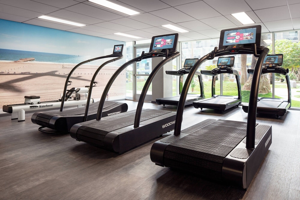 Los Angeles Airport Marriott — Sports & recreation in Los Angeles, California