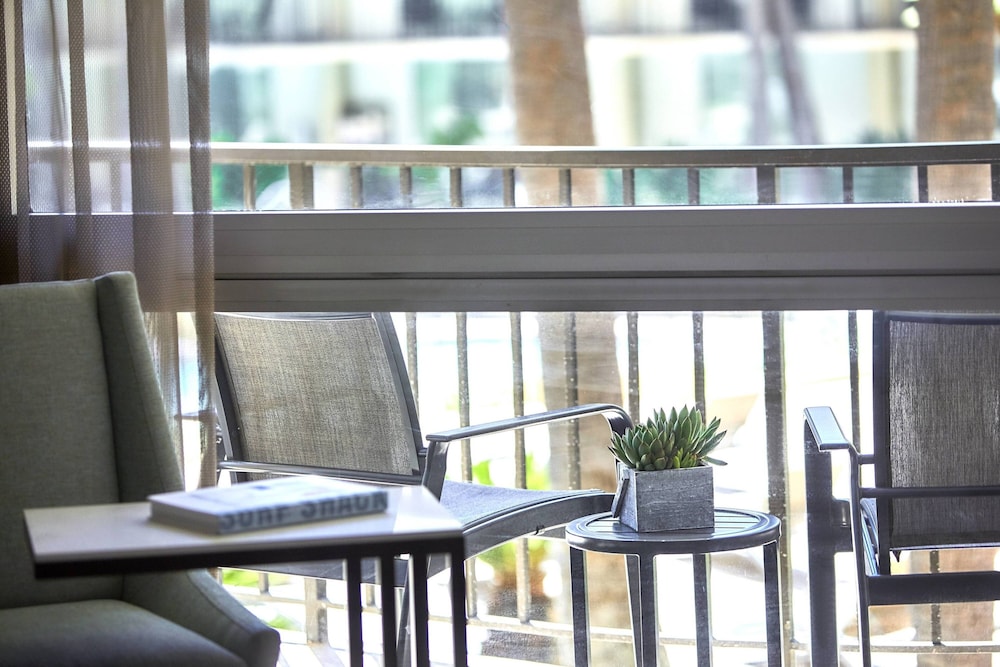 Los Angeles Airport Marriott — Hotel rooms in Los Angeles, California