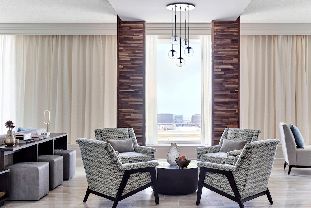 Los Angeles Airport Marriott — Hotel rooms in Los Angeles, California