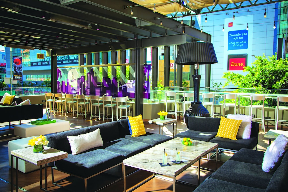 E-Central Downtown Los Angeles Hotel — Restaurant & bars in Los Angeles, California