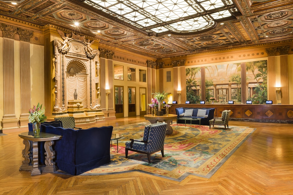 The Biltmore Los Angeles — Hotel building in Los Angeles, California