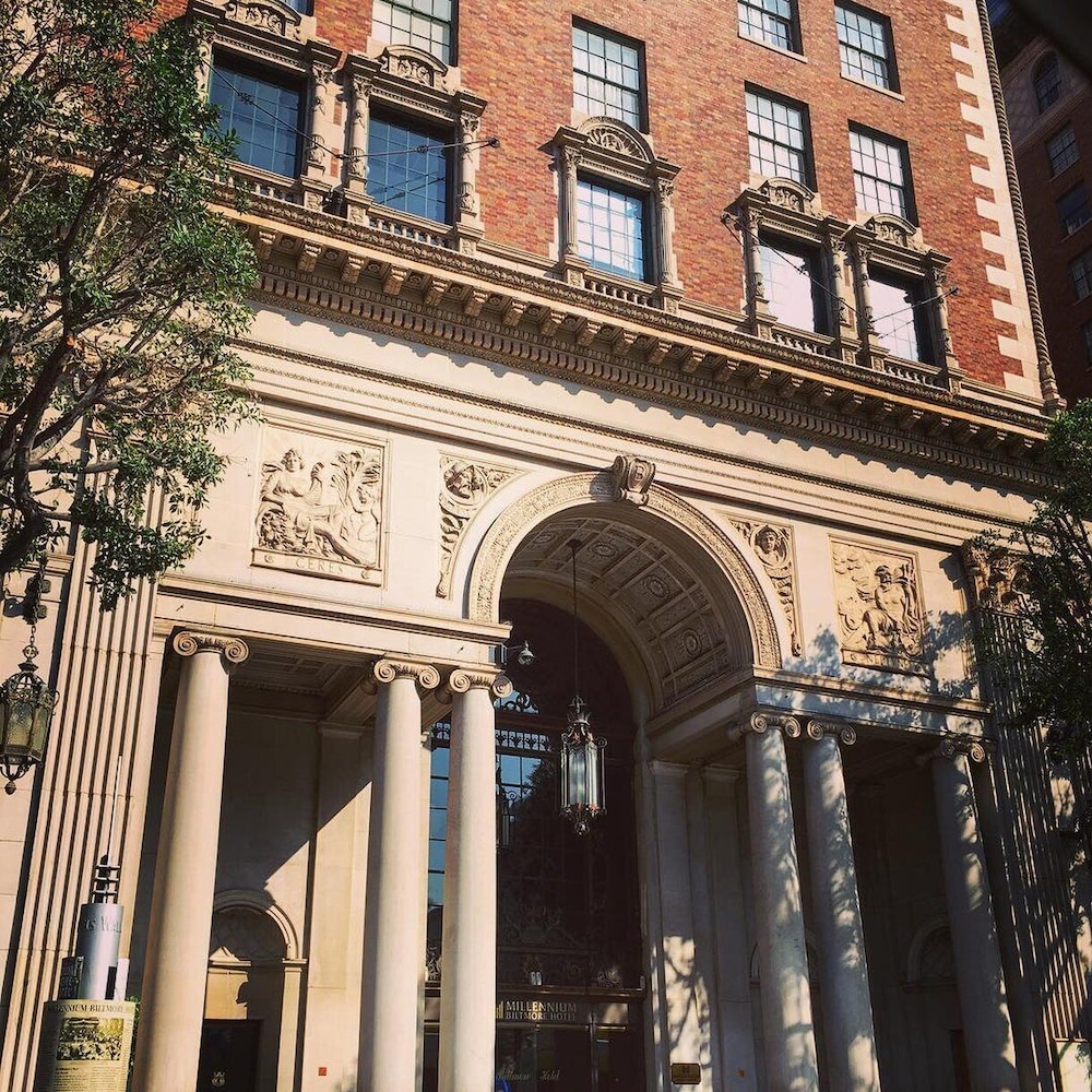 The Biltmore Los Angeles — Hotel building in Los Angeles, California