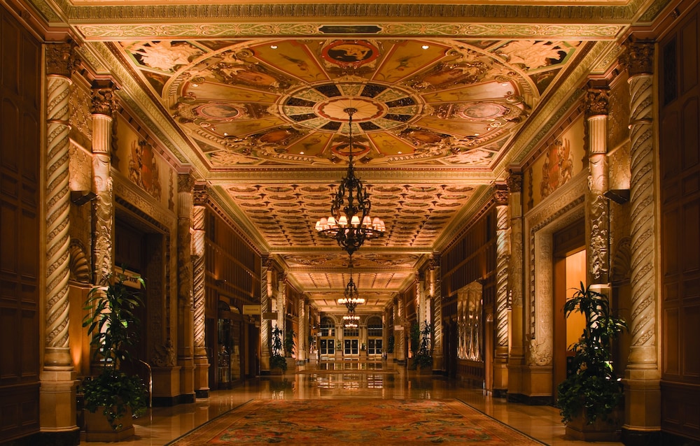 The Biltmore Los Angeles — Hotel building in Los Angeles, California