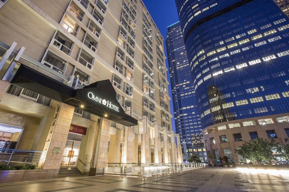 Omni Los Angeles Hotel at California Plaza — Hotel building in Los Angeles, California
