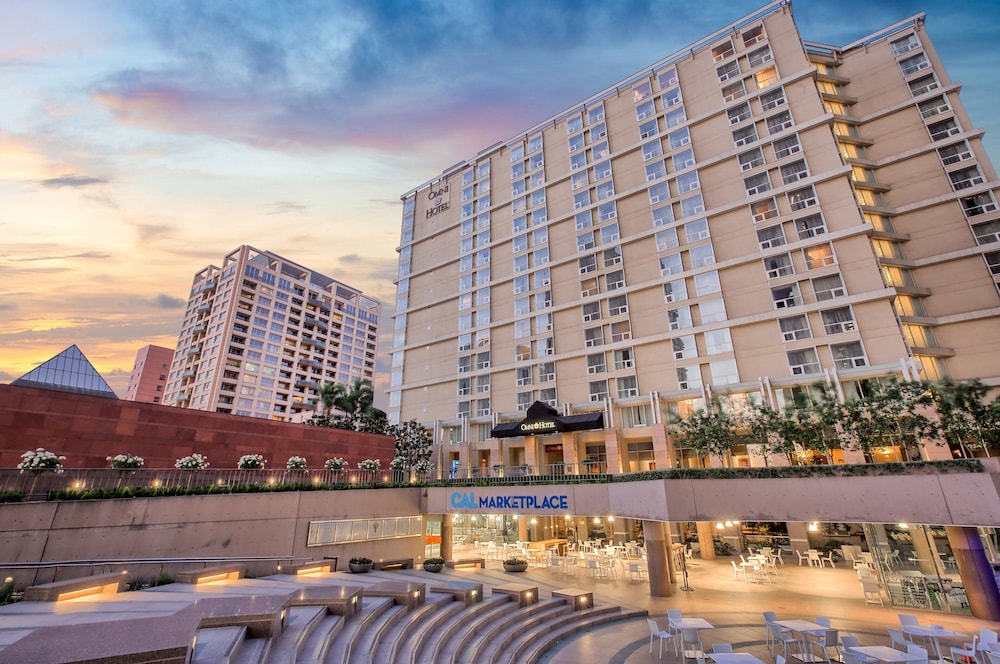 Omni Los Angeles Hotel at California Plaza - zdjęcie 3